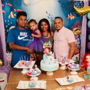 Meet your Posher, Hildalia